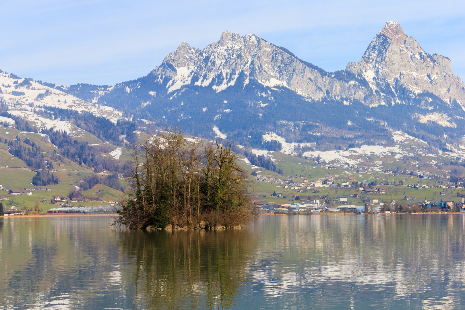 50 3673, 01 202, 01 1066 - Tele am Lauerzersee (1)