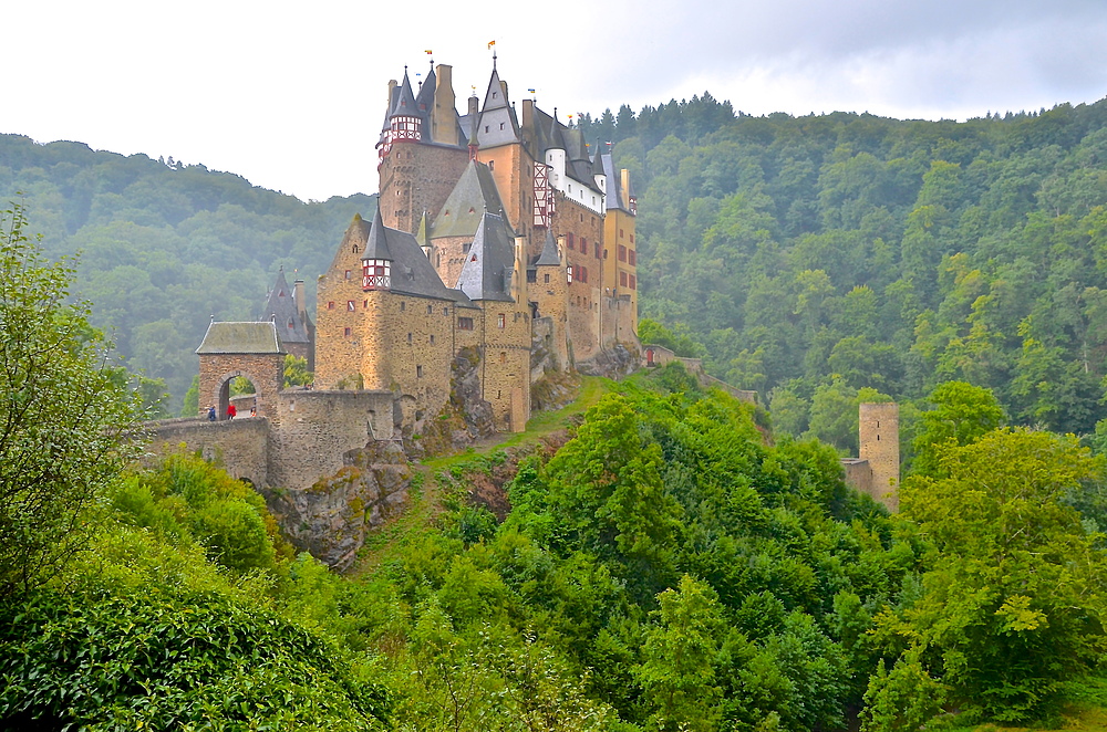 500 DM Burg oder "die rote Jacke"