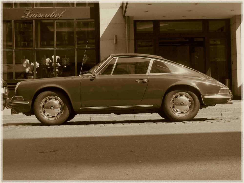 52 07 AUTO II PORSCHE 912