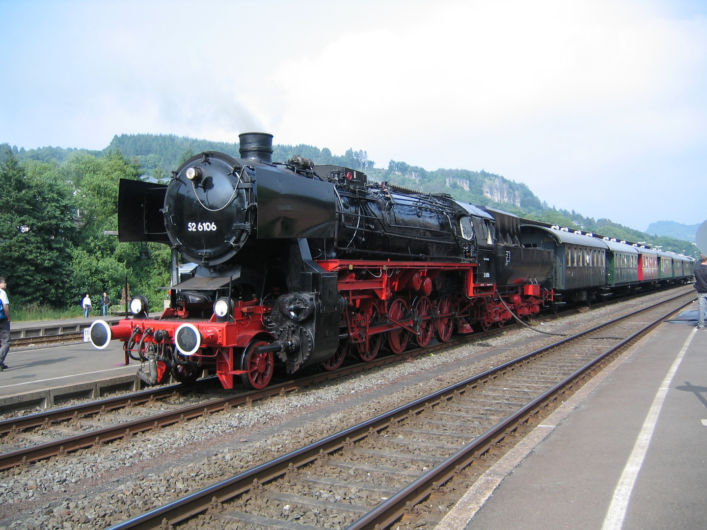 52 6106 im Bahnhof Gerolstein