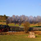 52 8134-0 mit Dampfsonderzug im Abendlicht bei Hilchenbach-Lützel