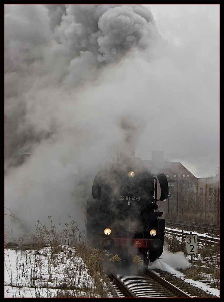 *52 8154-8 - Ausfahrt Bahnhof Zeitz*