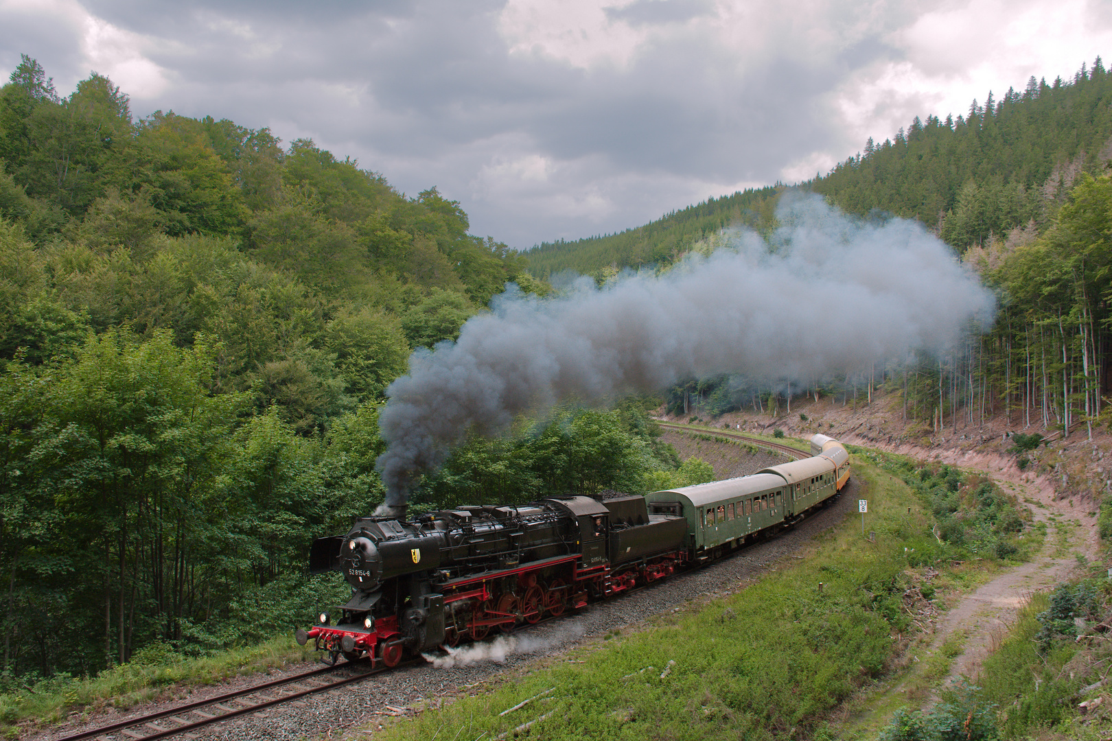 52 8154-8 in der Steigung bei Gehlberg