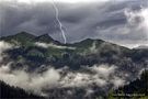 Gewitter in den Bergen ..... über der Raaz Alp Berwang / Rinnen von Bernd Hohnstock