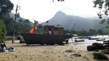 Ilha Grande - o barco e o papagaio by Davadarho