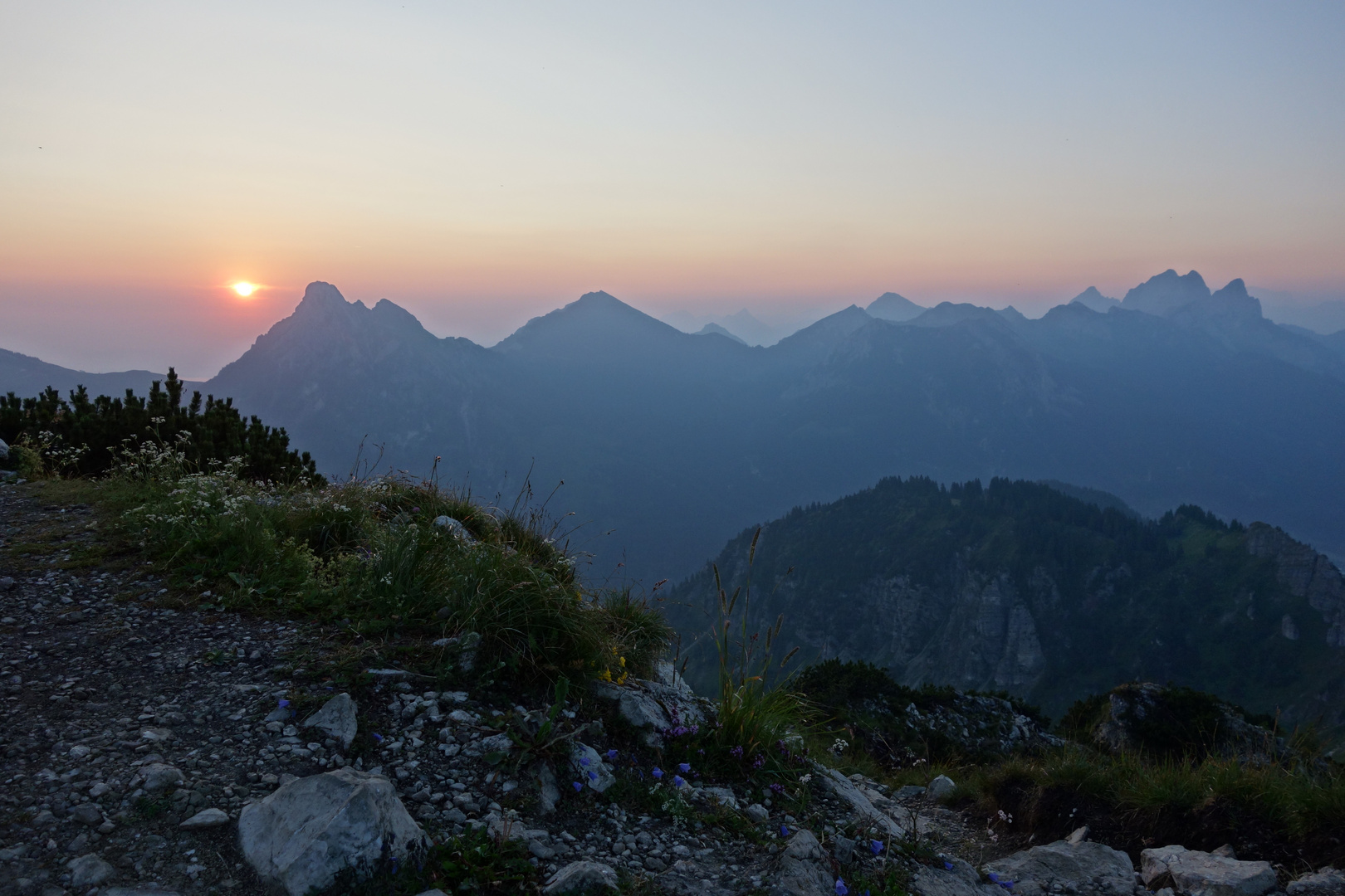 5.45 Einstein Gipfel mit Blick auf Aggenstein & Co.