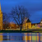 5464SC-67SC Überschwemmung der Weser Kirche und Wehrturm beleuchtet in Rinteln