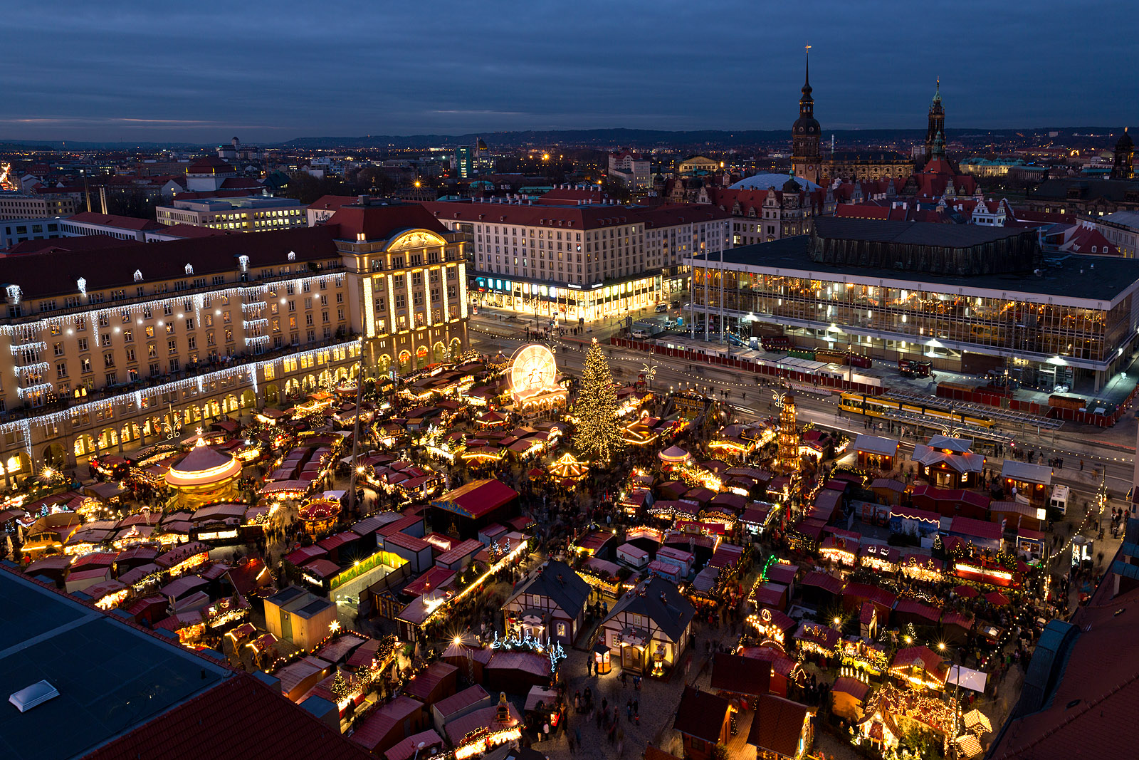 579. Striezelmarkt in Dresden