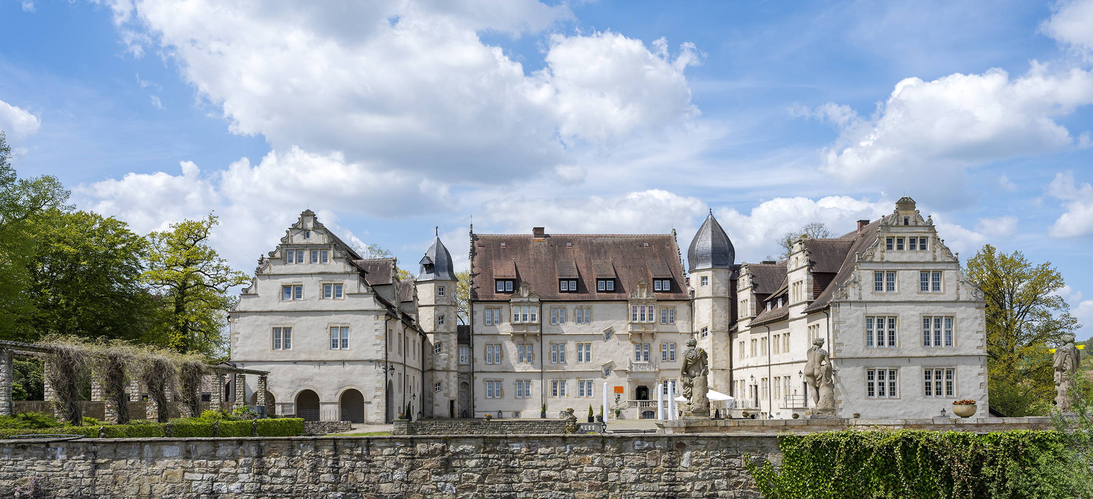 5847TZ Schloss Schlosshotel Münchhausen Panorama