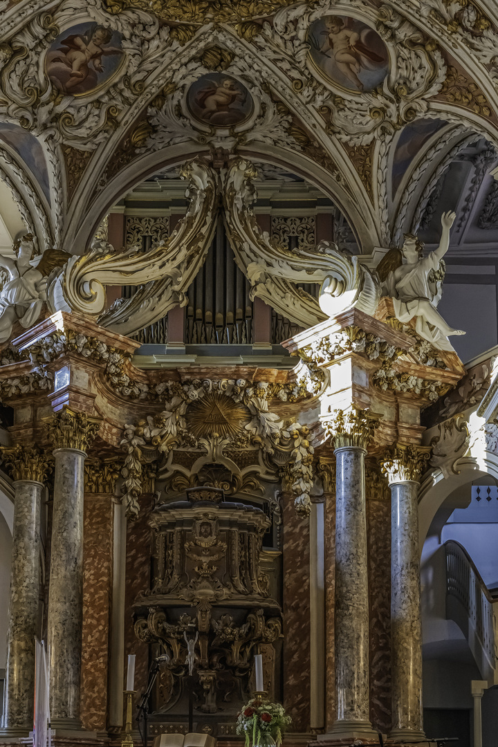 587 Altar und Chororgel