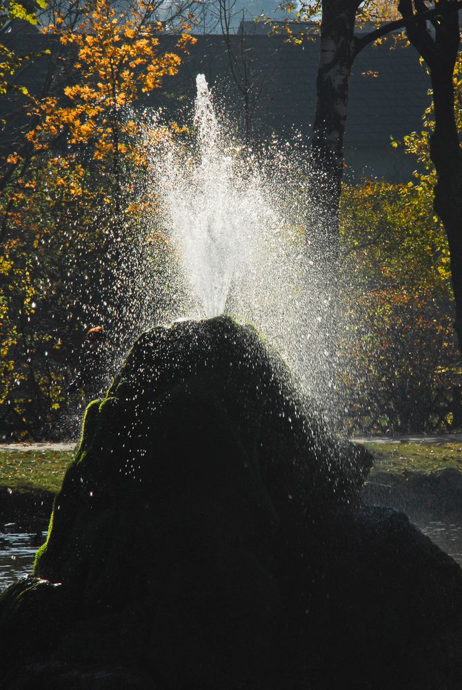 Lichtspiel in Wassertropfen von Klaus Ceglarek 