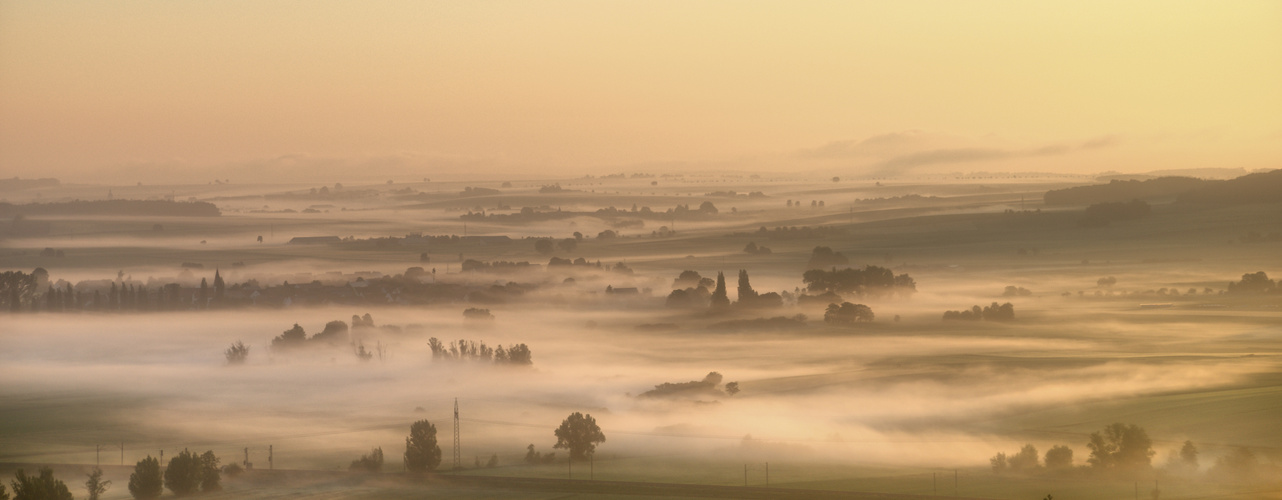 Nebel über dem Altmühltal von Matze56H