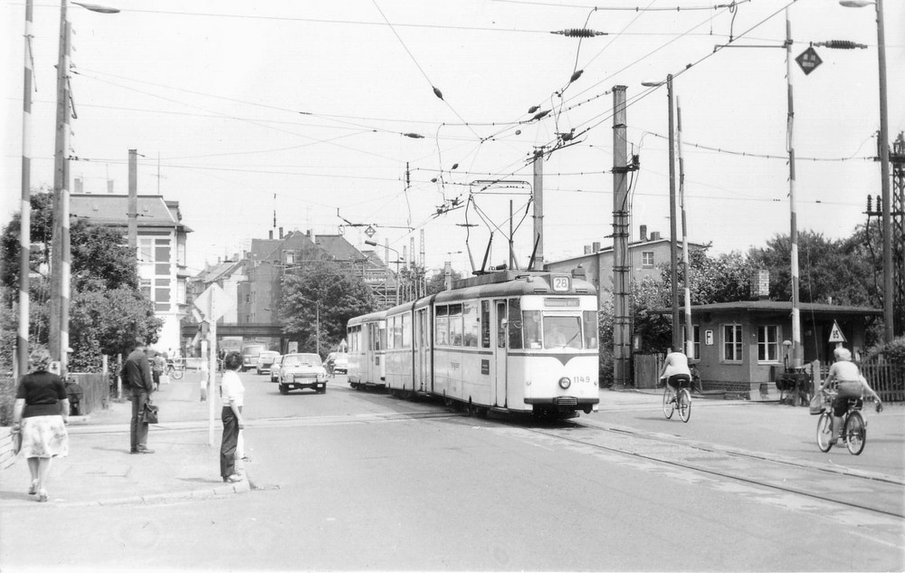 600 V treffen (hoffentlich nicht!) 15 000 V