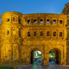 6097D-99D Trier Porta Nigra beleuchtet Panorama