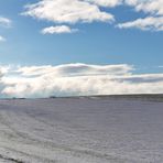 6.1.2019 Weiß auf Feldern unter  weißen Wolken  im Himmelsblau