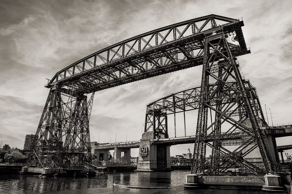 Puente de La Boca de Eli Gesualdo