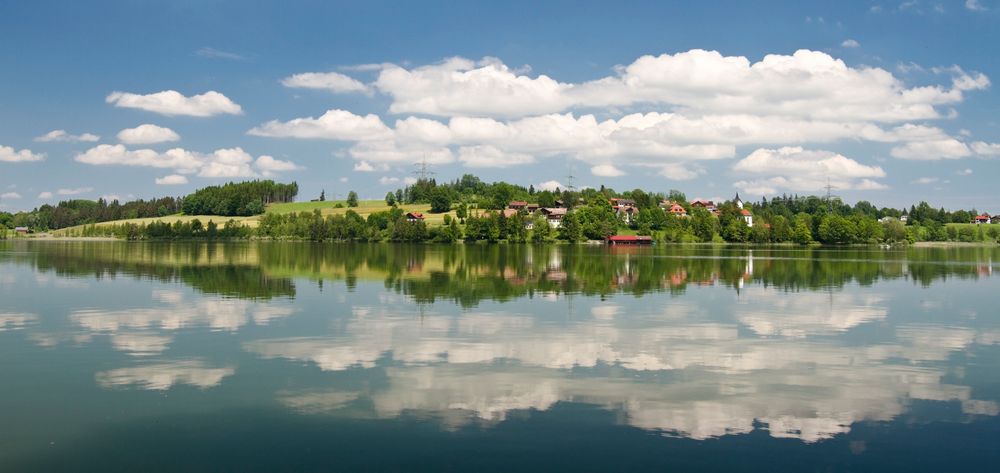 Spiegelung am Weisensee  von Fotoca