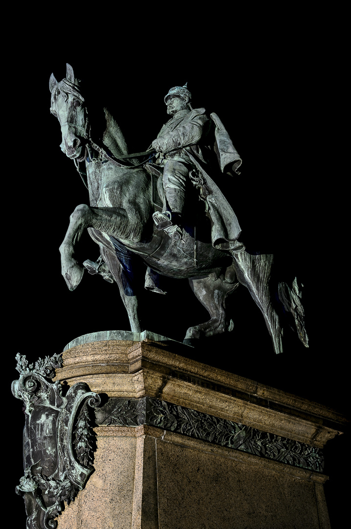 625 Reiterstandbild von Herzog Ernst II