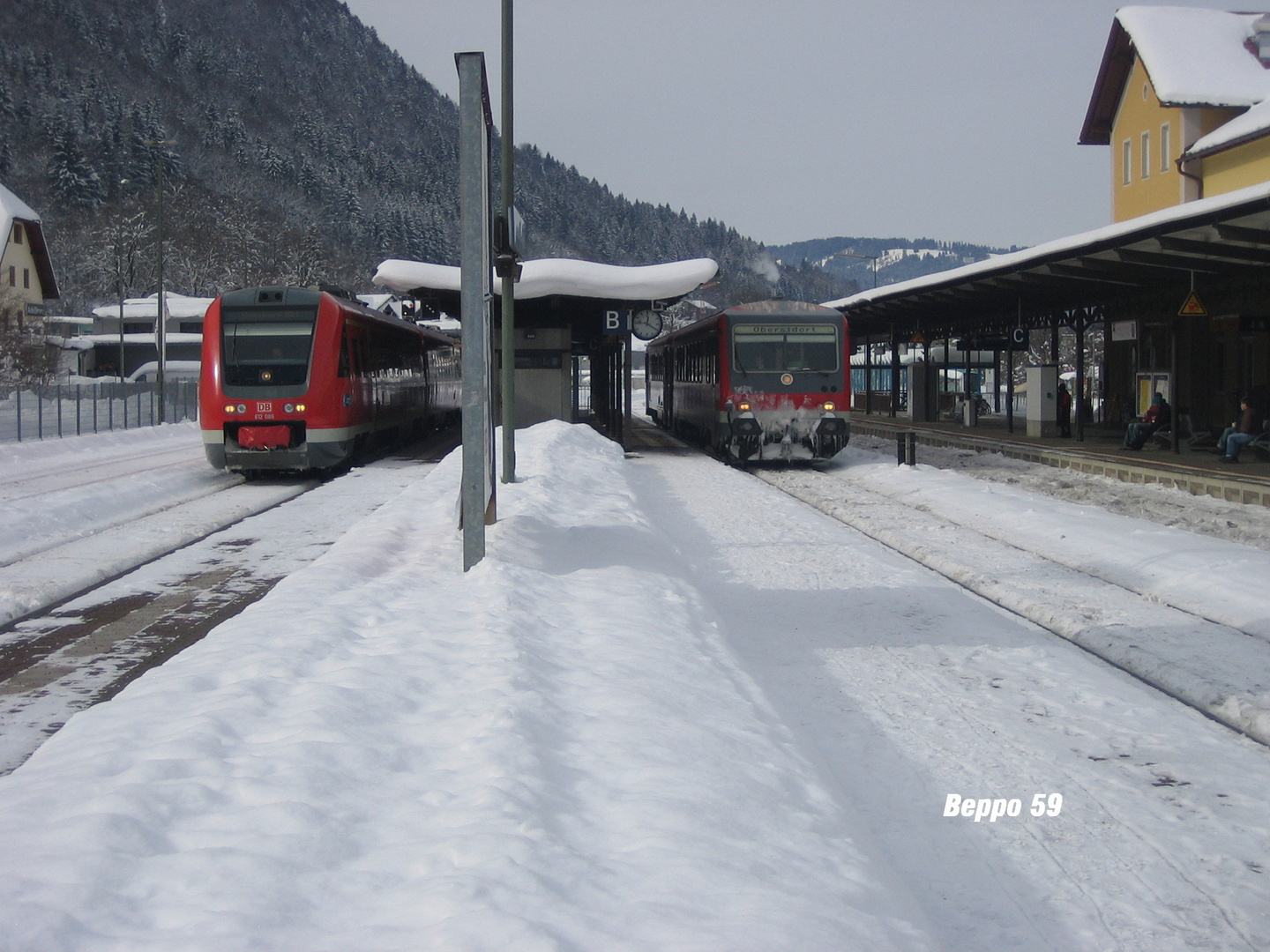 628 420 und 612 086 zur Abfahrt bereit