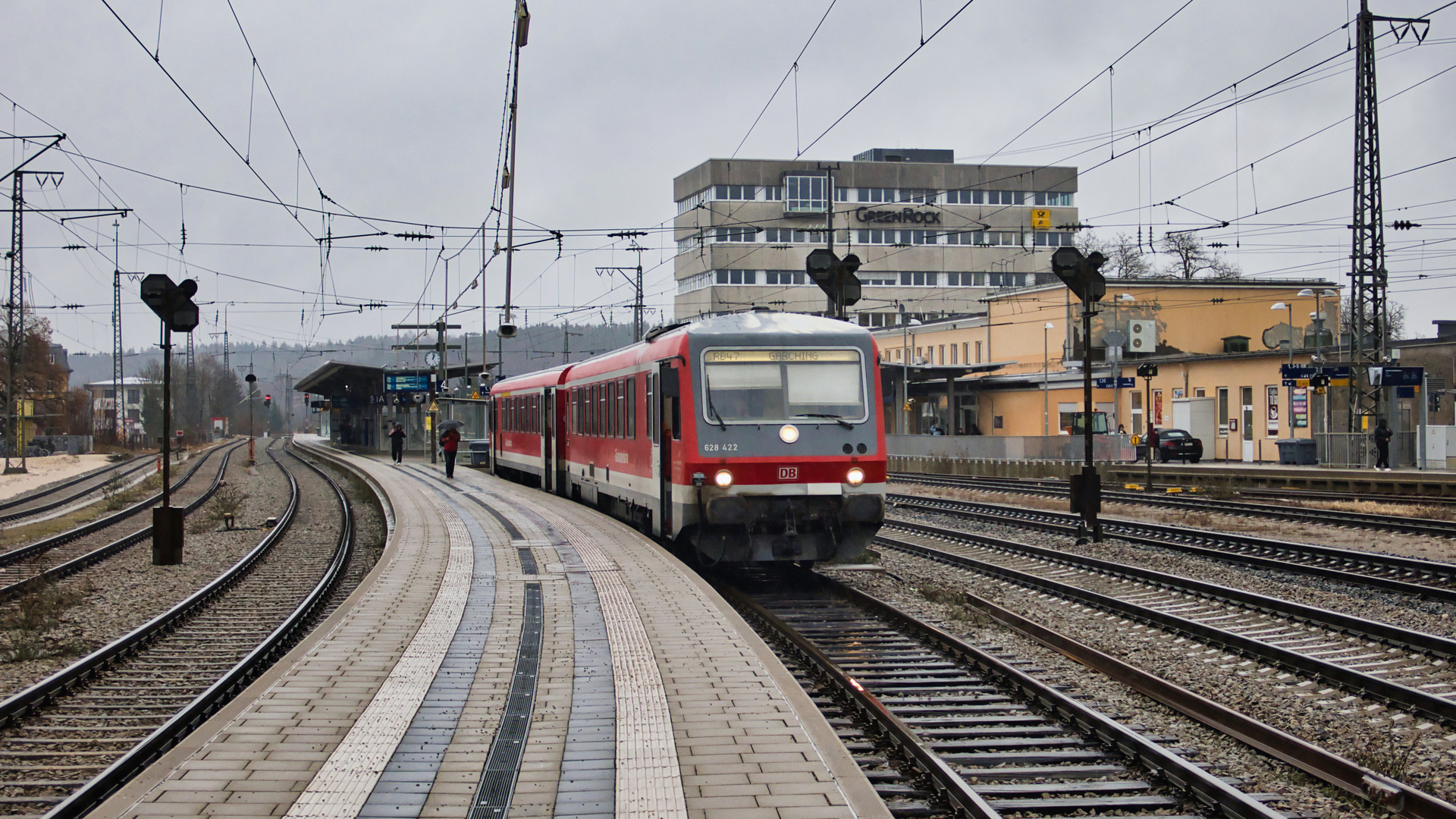 628 422 im Bahnhof Traunstein