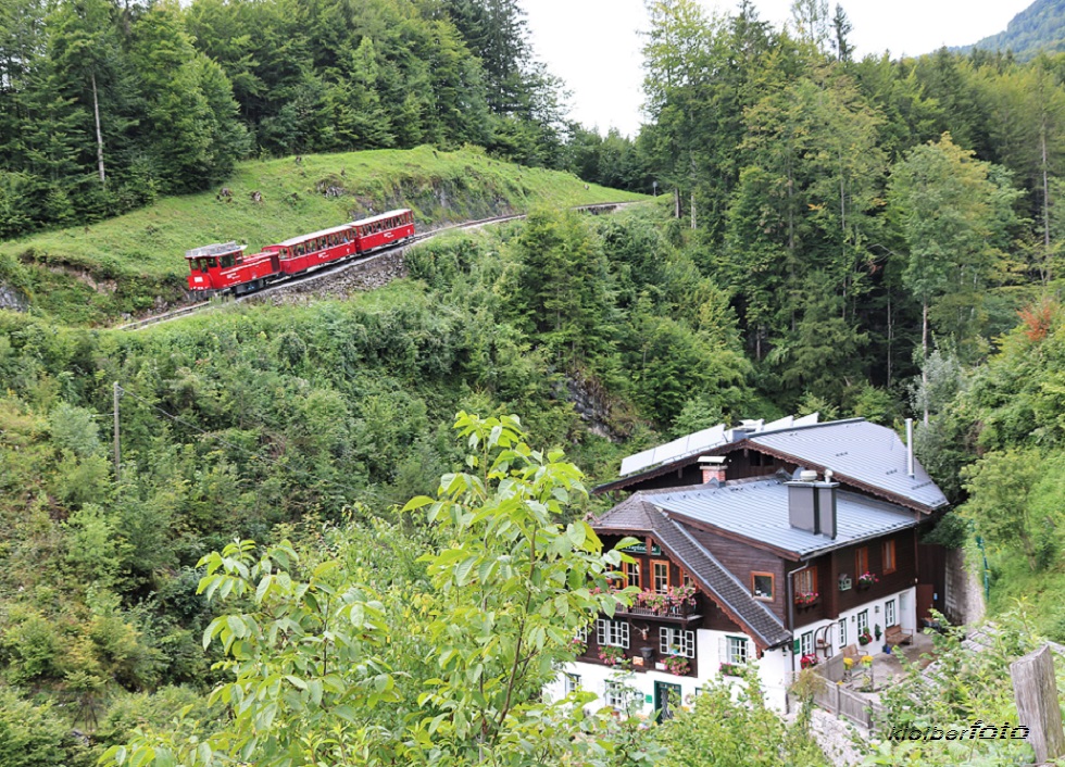 (643) hupfmühle mit schafbergbahn