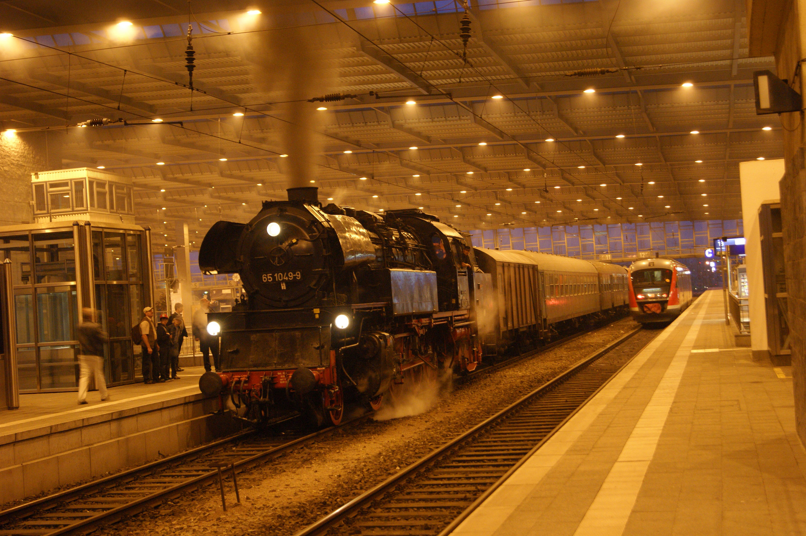 65 1049 mit ihren Letzten Sonderzug im Chemnitzer Hbf