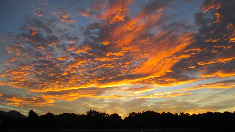 Der Himmel brennt von Andrea Schwabegger