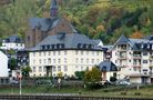 Rundgang im Städtchen Cochem an der Mosel_56 by Roland Bendzinski