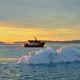 Nchtliche Bootsfahrt auf dem Eisfjord in Ilulissat