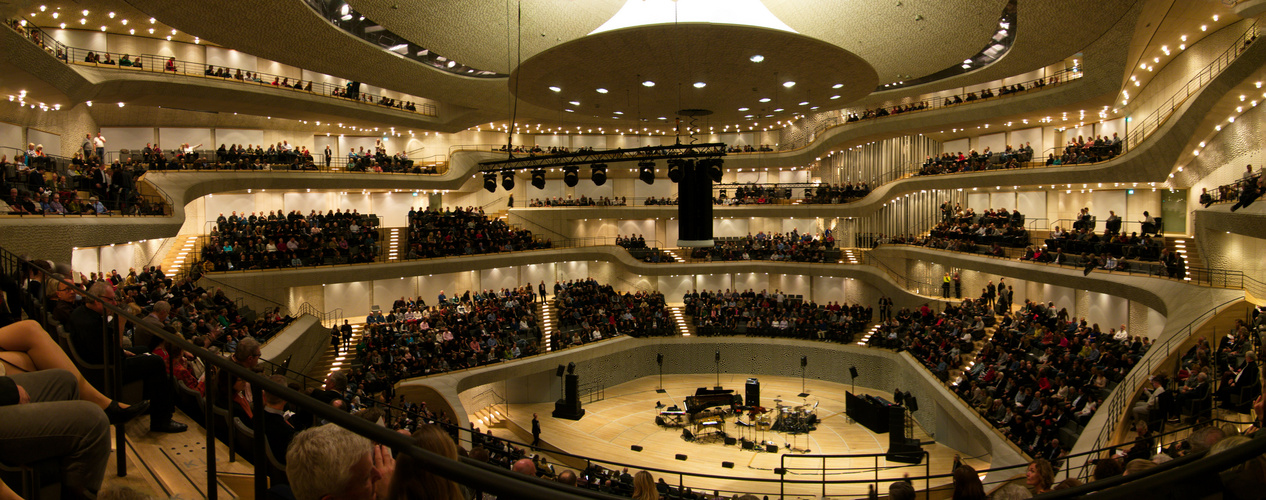 Elbphilharmonie von Adalbert Kühnle