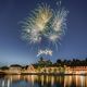 Feuerwerk ber dem Munot SH zur blauen Stunde