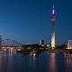 Dsseldorfer Fernsehturm zur blauen Stunde