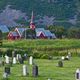 Kirche und Friedhof von Flakstad auf den Lofoten