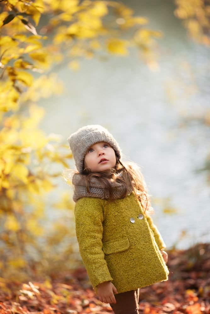 Arina und goldener Herbst von Liliya Krüger