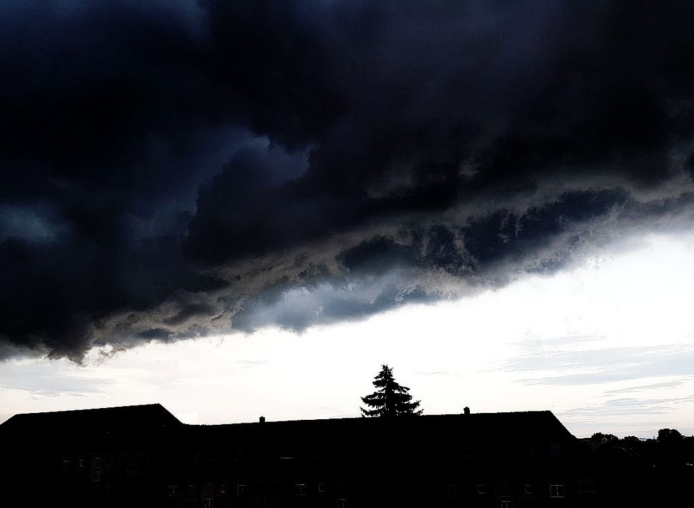 Ruhe vor dem Sturm von monaluna