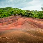 7 coloured earth of chamarel