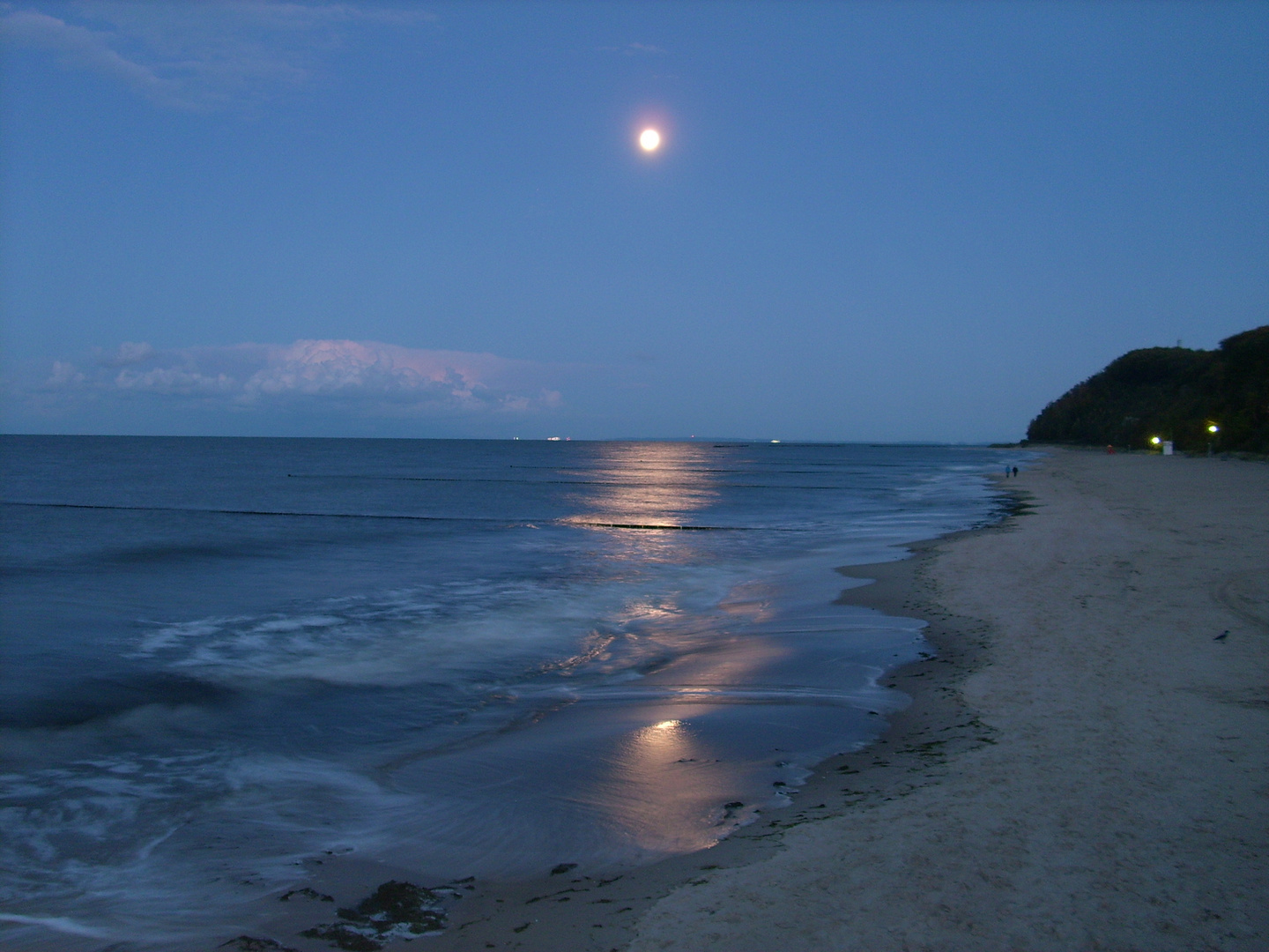 7. Mond u?ber Koserow Ostsee