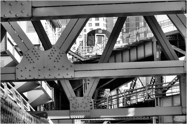 7-Scape No.22 - Flushing-Bound 7 Train Entering Queensboro Plaza Upper Level