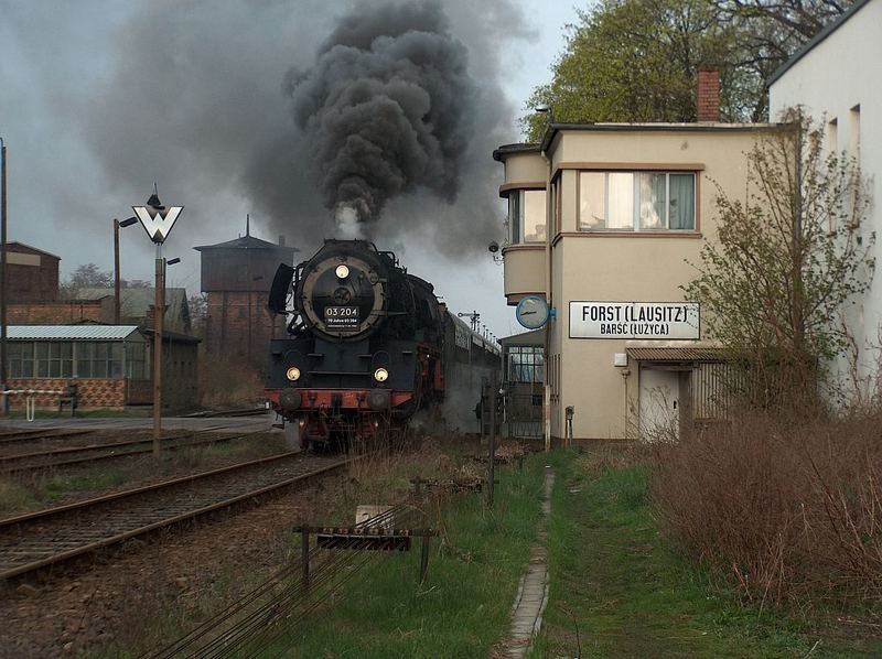 70 Jahre jung und kein bisschen Müde - 03 204 in Forst (Lausitz)