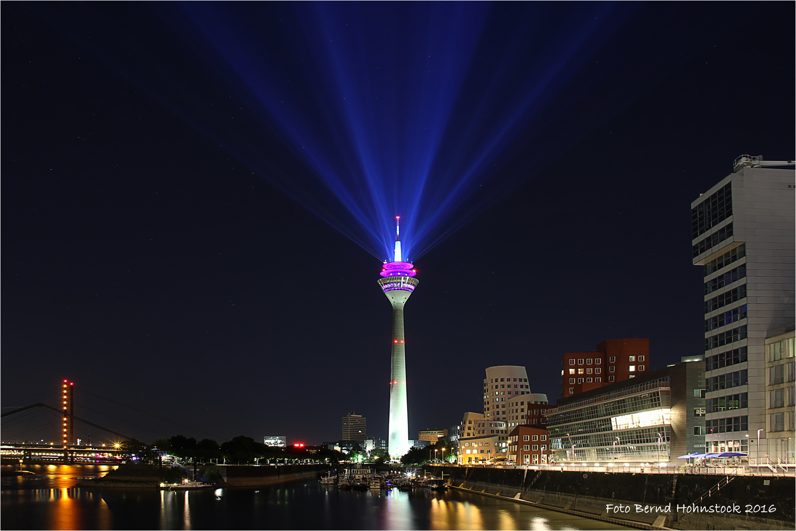 70 Jahre NRW im Medienhafen ... Ende einer Serie