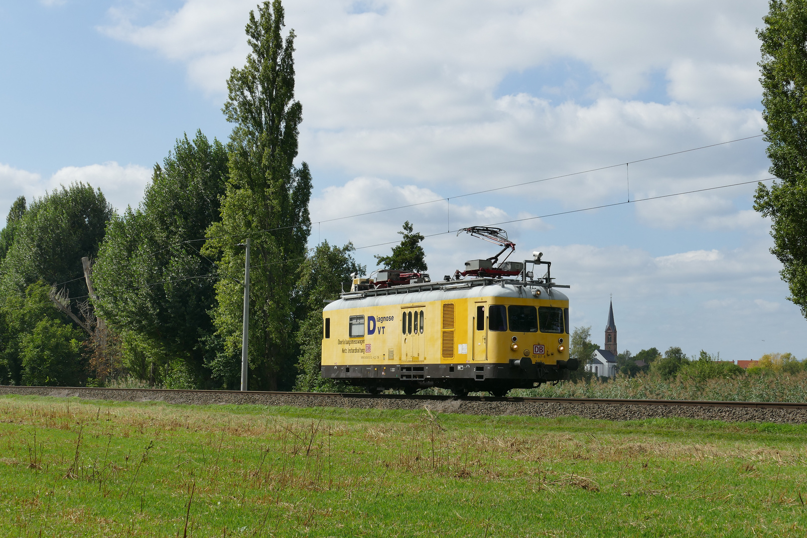 701 016 auf der Fahrt in die BASF 