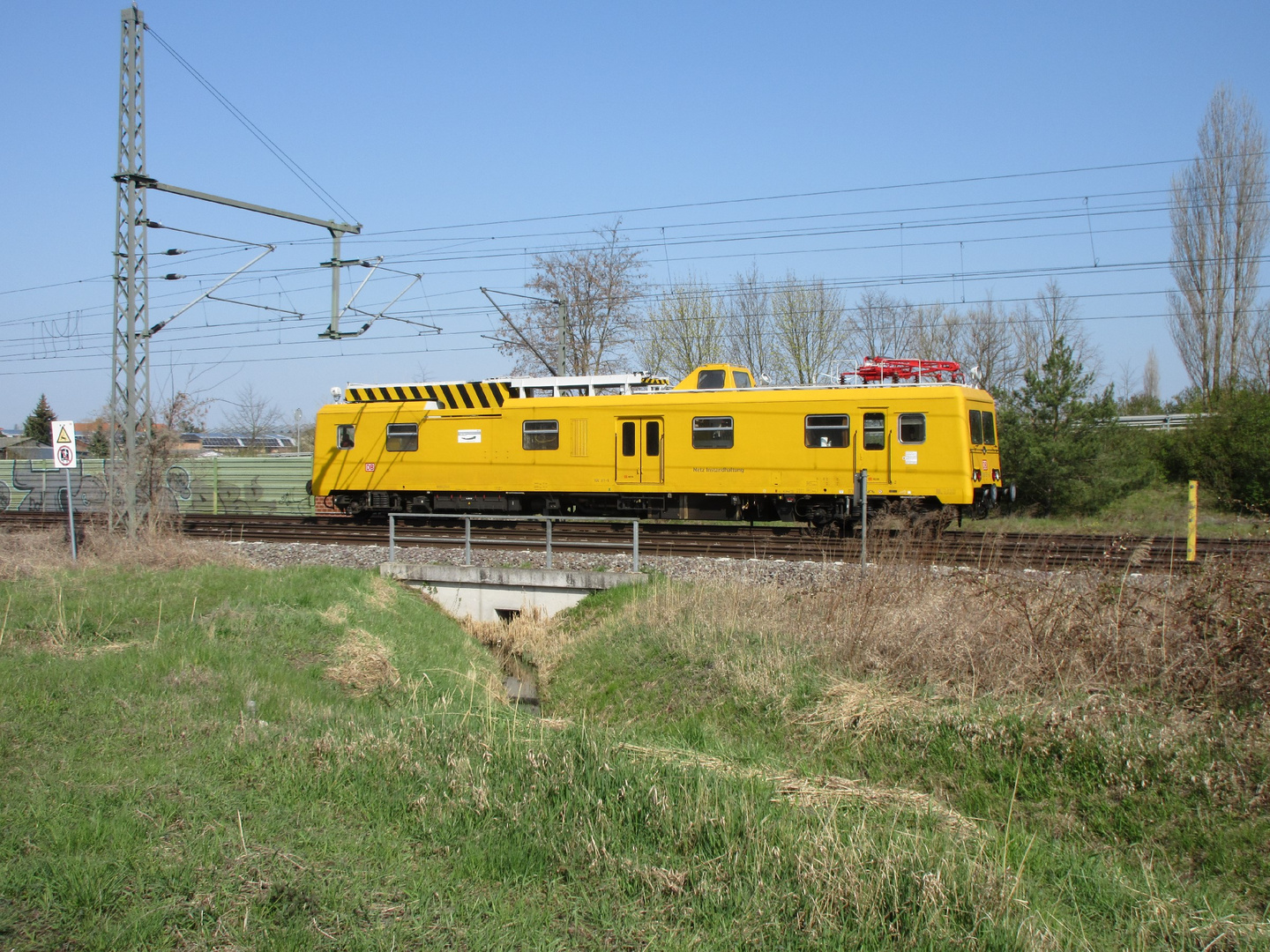 708 311 fährt durch Stendal