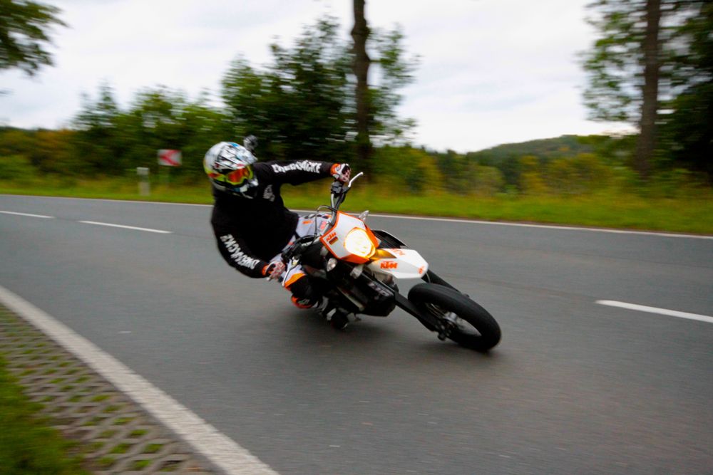 KTM 690 SMC Supermoto von Daniel Polaczek 