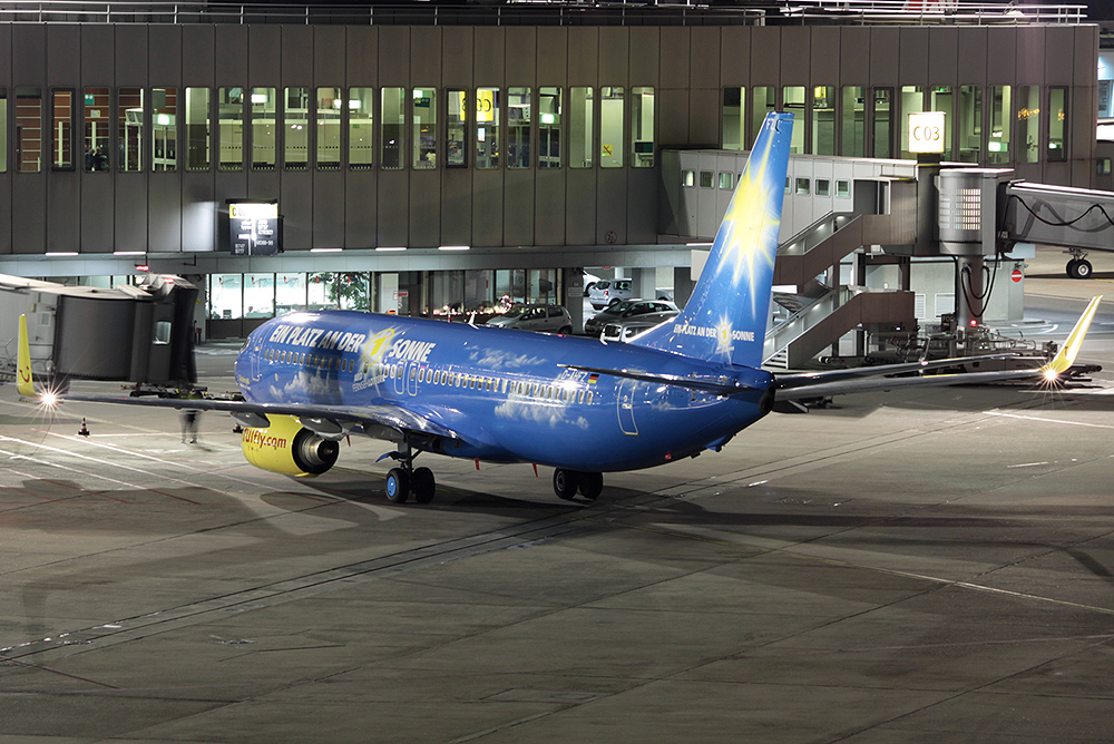 737-800 TUIfly D-AHFZ "GlücksbringAir"