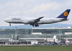 747-400 Mecklenburg-Vorpommern im Anflug auf Frankfurt /Main