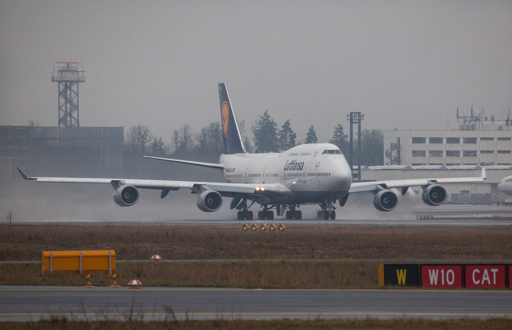 747-400 ready for take-off