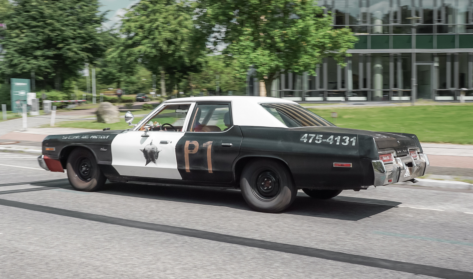 '74er Dodge Monaco in Bluesmobile-Aufmachung