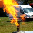 75 Jahre Freiw. Feuerwehr Feldhausen / Explosion einer vollen Spraydose!