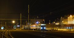  750 096 mit Sonderzug und 745 701 in Sokolov 