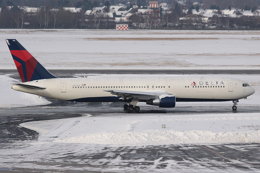 767-300 Delta N190DN